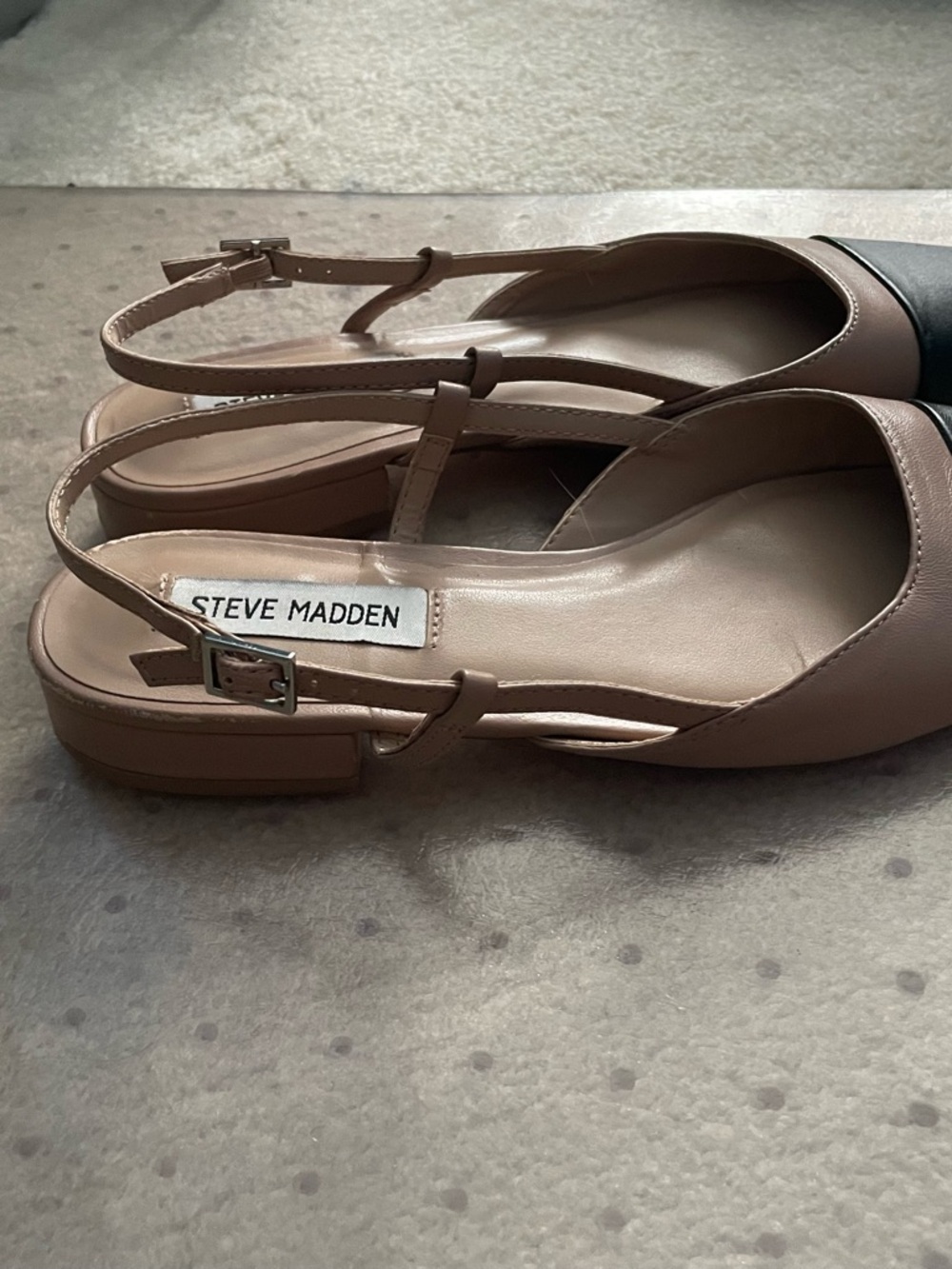 Steve Madden Nude and Black Two-Tone Slingback Flats - size 7 - Picture 3 of 4